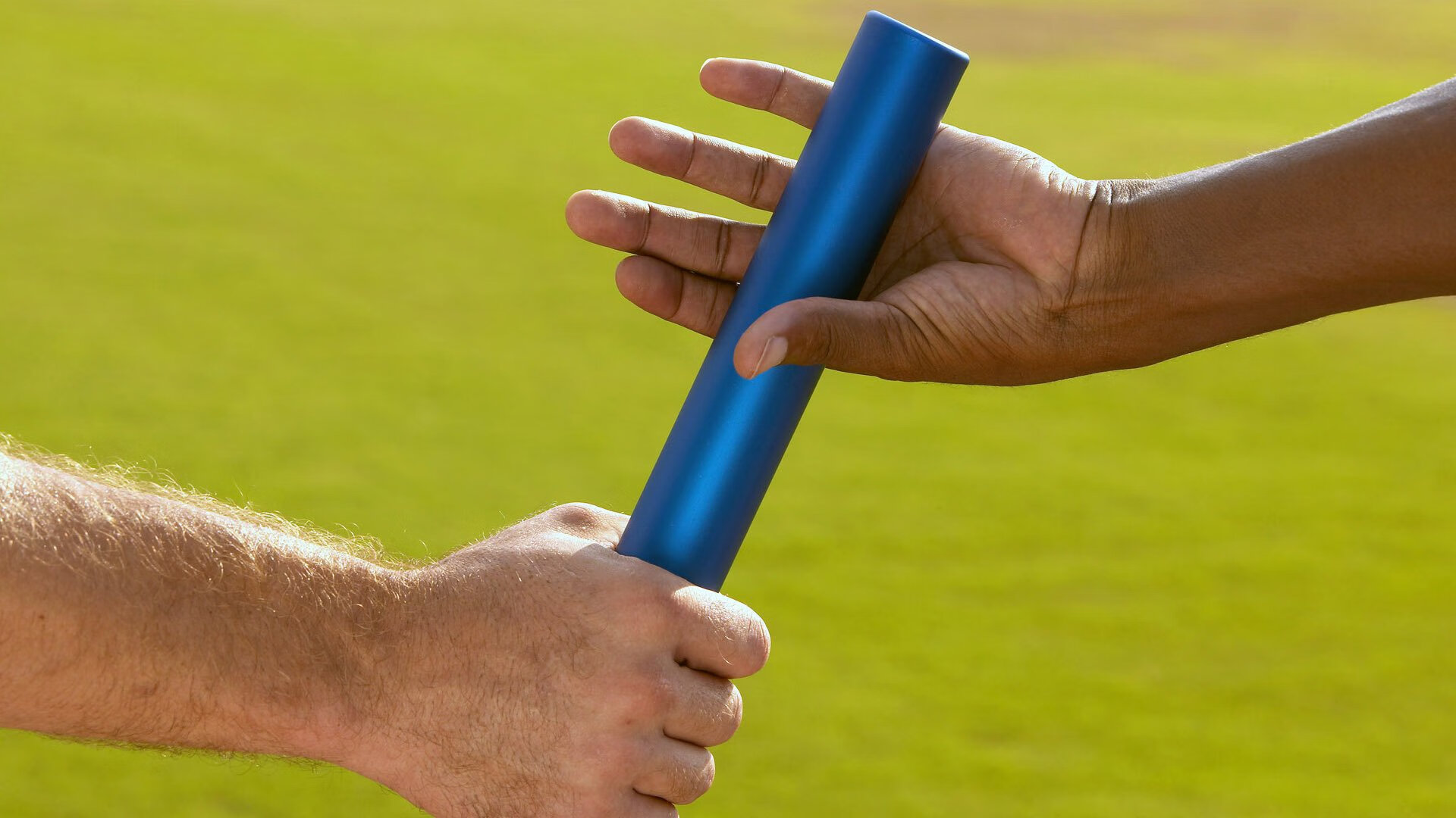 九游电子竞技-生活中的运动——街头悠闲慢跑开跑啦！