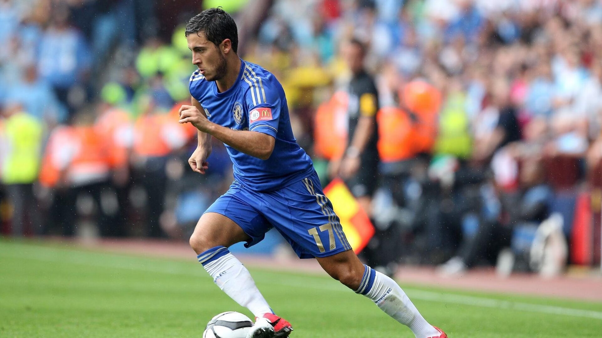 西班牙马术代表队在国际马术大奖赛中取得优异成绩，提升国际声誉。